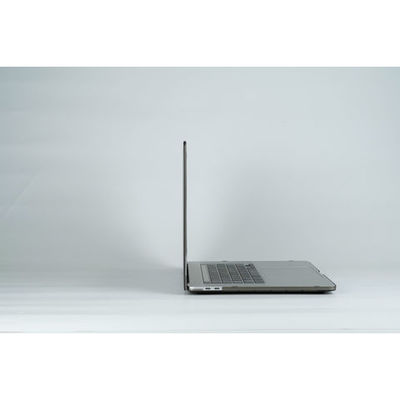 Máy Macbook chống sương khói siêu nhẹ với vật liệu PC